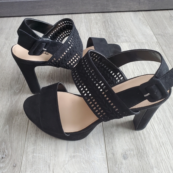 Brash Black Chunky Dressy Heels - Picture 4 of 8